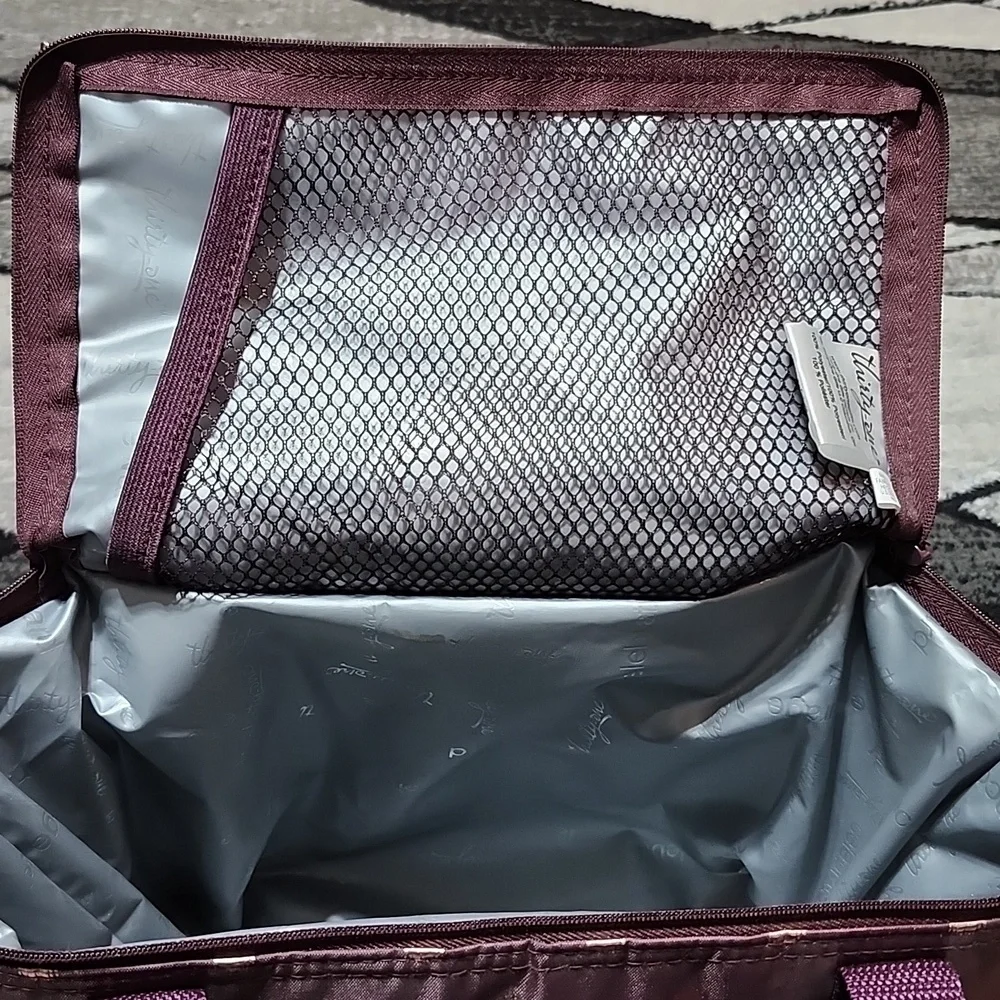 THIRTY-ONE AROUND THE CLOCK THERMAL TWINKING PLUM INSULATED COOLER LUNCH BAG